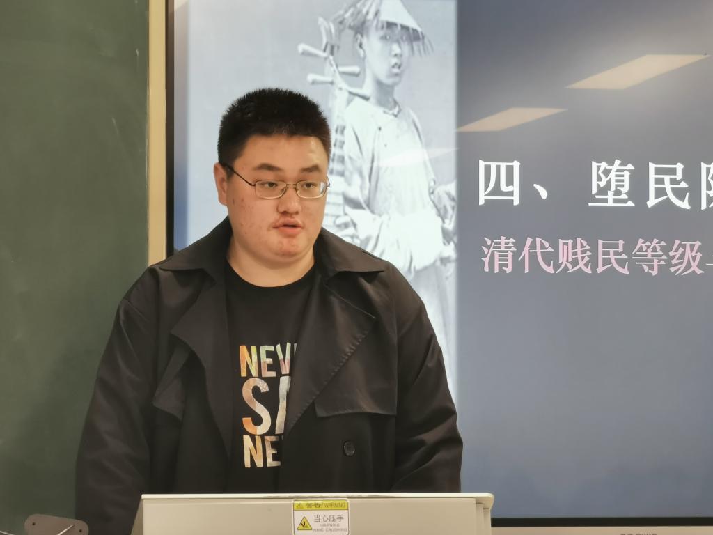 周文轩大梦将寤犹事雕虫澄心不动寂湛生光