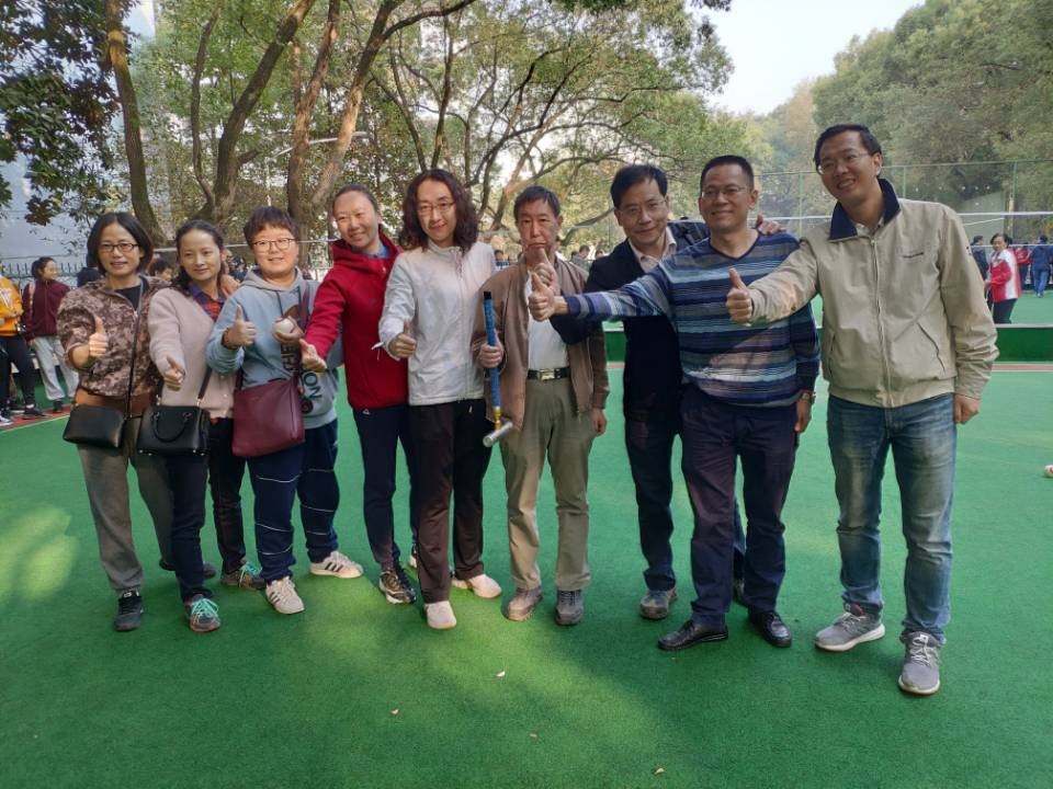 化学学院教工组运动赛场展风采