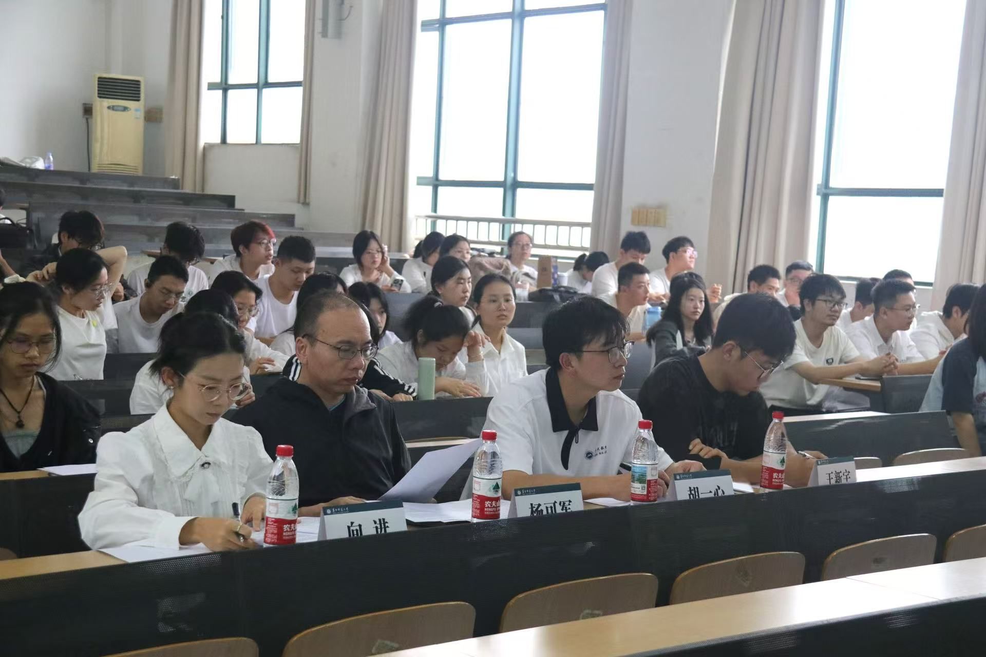 数蕴强师:数统学院“凝集体之心,铸未来师魂”最佳师范生集体院级初赛举行
