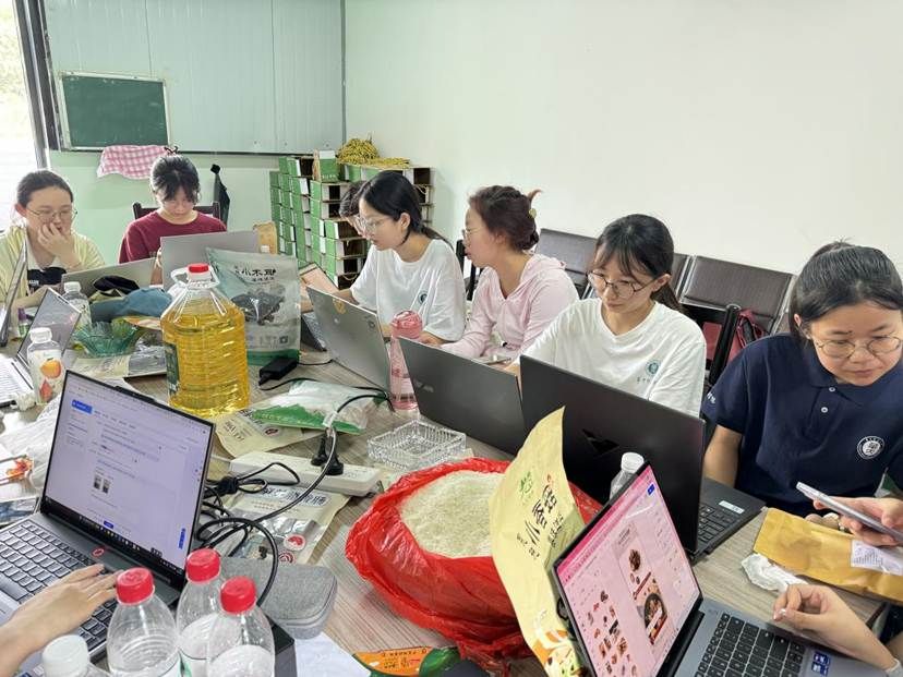 图2 实践队制作商品链接